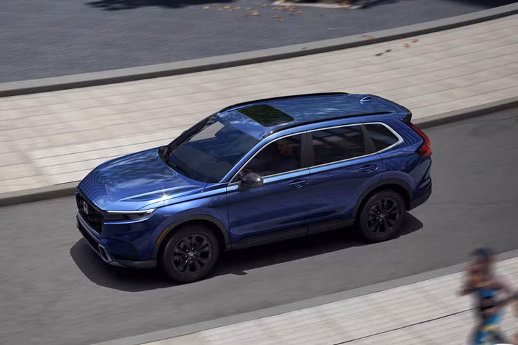 Dự kiến, Honda CR-V động cơ pin nhiên liệu hydrogen sẽ bắt đầu được sản xuất từ năm 2024. Nhiều khả năng, Bắc Mỹ và Nhật Bản sẽ là hai thị trường đầu tiên mở bán phiên bản này.