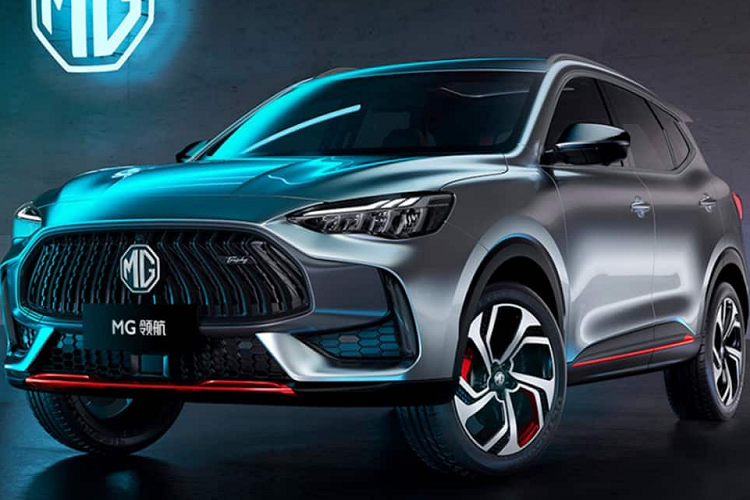 Bên cạnh đó, xe còn có hệ thống điều hòa tự động 2 vùng độc lập có lọc bụi mịn PM 2.5, gương chiếu hậu chống chói, cửa sổ trời toàn cảnh Panorama, hệ thống đèn viền nội thất, nút bấm khởi động máy, tính năng Digital Key cho phép dùng điện thoại thông minh thay cho khóa xe và hệ thống âm thanh 6 loa.