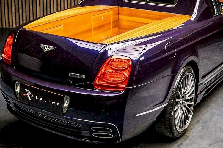 Hiện tại, bản độ Bentley Continental Flying Spur độc nhất vô nhị này đang được rao bán trên mạng xã hội với giá 189.000 USD (hơn 4,5 tỷ đồng).