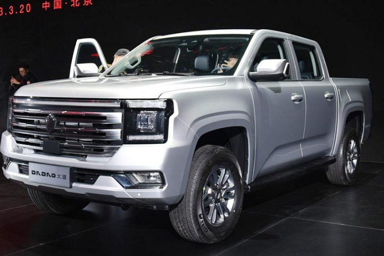 JMC định vị thương hiệu Dadao cao hơn so với các sản phẩm khác của họ, thậm chí, hãng xe này đã cố gắng phát minh ra một danh mục độc lập cho nó. Họ gọi nó là PUV viết tắt của Possibility Unique Vehicle. Nghe có vẻ lạ lùng, nhưng JMC còn đi xa hơn thế.