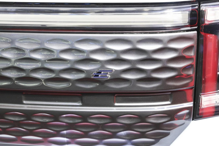 Dưới mui xe của Dadao, chúng ta có thể tìm thấy động cơ Ecoboost, dung tích 2.3 lít chạy bằng xăng của Ford tạo ra công suất tối đa 258 mã lực và 450 Nm. Hoặc xe sẽ có sẵn để mua với động cơ dầu diesel 2,3 lít cho công suất 177 mã lực và 450 Nm.