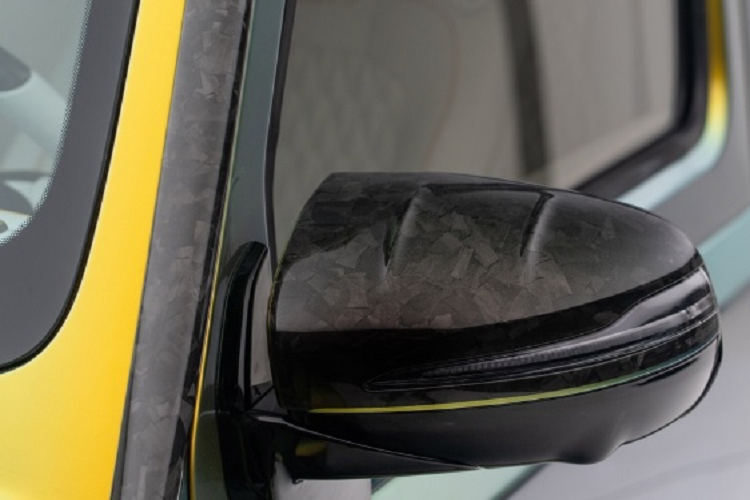 Ở nguyên bản, chiếc SUV Mercedes-AMG G63 chỉ có công suất tối đa 585 mã lực và mô-men xoắn cực đại 850 Nm. Được biết, Mansory chỉ sản xuất giới hạn 8 chiếc Gronos Coupé EVO C. Sẽ không có chiếc nào giống nhau bởi mỗi chiếc xe đều xe được cá nhân hóa theo phong cách đặc biệt nhất.