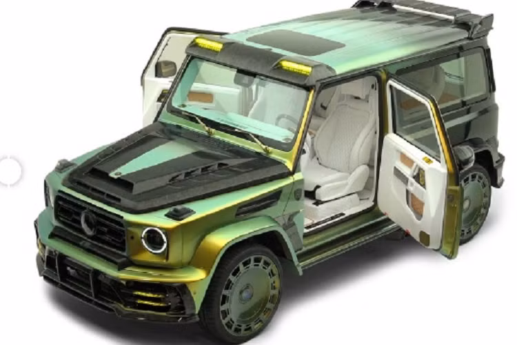 Gronos Coupé EVO C hàng khủng đã được hãng độ danh tiếng này “biến hình” thành chiếc SUV 2 cửa đầy cá tính. Được biết, đây là phiên bản độ 2 cửa đầu tiên trên thế giới dành cho dòng SUV nhà Mercedes-Benz G-Class này.