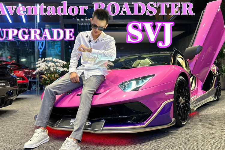 Số lượng Lamborghini Aventador tại Việt Nam khoảng trên 20 xe, nhưng phiên bản mui trần, chỉ chiếm không quá 8 chiếc, trong đó phân nửa thuộc bản tiêu chuẩn. Chiếc Lamborghini Aventador Roadster của Phan Công Khanh với mui xe có thể dễ dàng tháo mở bằng tay, cơ cấu mui là 2 mảnh riêng biệt, mỗi bên nặng 6 kg, quá trình tháo lắp mất 20 giây. 