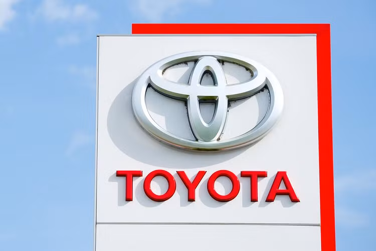 Vinfast va Toyota la “vua thuong hieu” oto tai Viet Nam