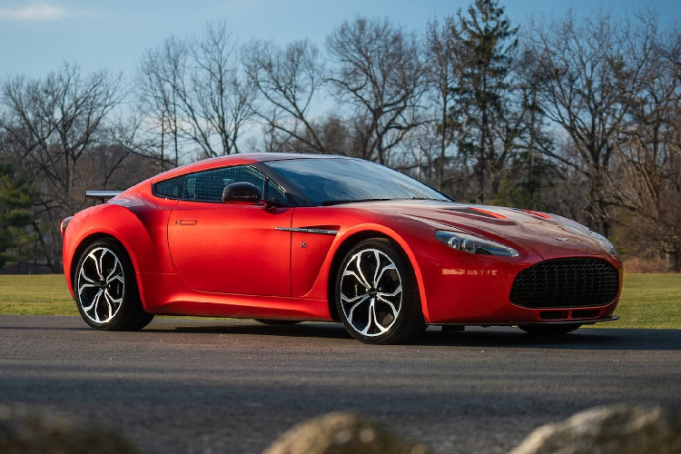 Với thiết kế là sự kết hợp giữa Aston Martin và Zagato, ban đầu dự định sẽ sản xuất 150 chiếc, nhưng rốt cuộc chỉ có 61 chiếc được ra đời. V12 Zagato đã gây ấn tượng mạnh khi giành được chiếc cúp Concorso d'Eleganza danh giá tại Villa d'Este vào năm 2011 và tham gia cuộc đua 24 giờ Nurburgring.