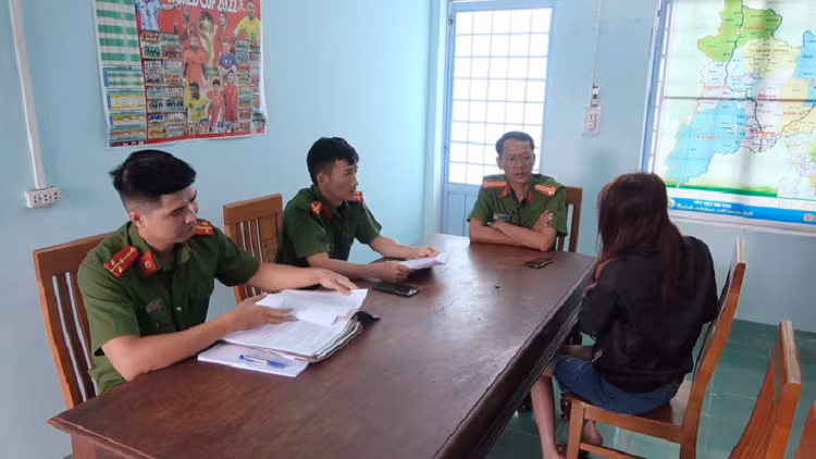 Nguoi phu nu 31 tuoi bi lua ban ra nuoc ngoai