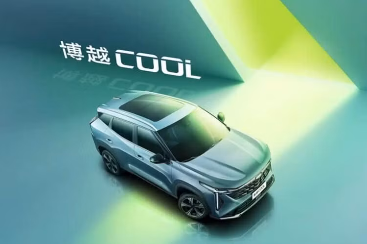 Mới đây, Geely Boyue 2023 mới đã tung ra video giới thiệu. Cụ thể, chiếc Cool nằm trong phân khúc xe SUV cỡ nhỏ. Boyue Cool dự kiến sẽ được bán trước ra thị trường từ tháng 4, hiện tại, các thông tin liên quan về chiếc SUV cỡ C này còn khá hạn chế. Chỉ biết rằng, Boyue Cool nhắm đến nhóm người tiêu dùng trẻ tuổi.