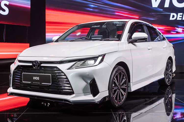 Mac be boi gian lan an toan tu Daihatsu, Toyota Vios van dat khach-Hinh-3