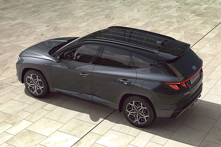 Ở thị trường Hàn Quốc, mẫu xe này hiện có 2 tùy chọn động cơ, đầu tiên là máy xăng 4 xi-lanh tăng áp, dung tích 1.6L tiêu chuẩn, tạo ra công suất tối đa 180 mã lực. Thứ hai là hệ truyền động hybrid với máy xăng tăng áp 1.6L và mô-tơ điện, cho công suất tổng cộng 230 mã lực.