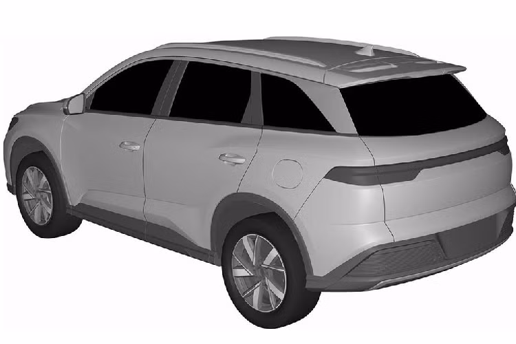 Theo một số nguồn tin, BYD Cruiser 05 sẽ sở hữu chiều dài cơ sở khoảng 2.900 mm và được định vị trong phân khúc SUV hạng trung. Tuy thuộc thuộc dòng sản phẩm Ocean lấy cảm hứng từ đại dương nhưng mẫu SUV này lại sở hữu phong cách thiết kế khá giống với BYD Destroyer 05. Có thể thấy rõ điều này qua thiết kế lưới tản nhiệt, đèn pha, cản trước, đèn hậu và cản sau của xe...