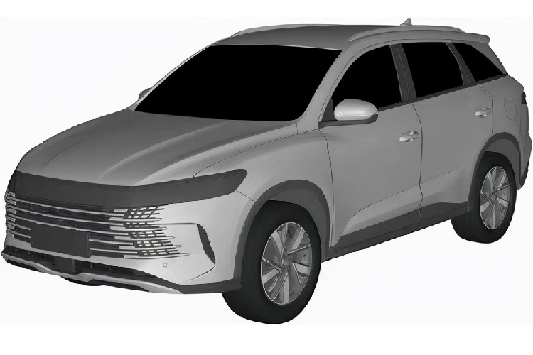 Bên trong BYD Cruiser 05 sẽ là không gian nội thất 3 hàng ghế với 7 chỗ ngồi. Ảnh chụp trên đường phố Trung Quốc cho thấy xe sở hữu không gian nội thất cũng giống với BYD Destroyer 5. Từ vô lăng, bảng đồng hồ kỹ thuật số, màn hình cảm ứng trung tâm đến cửa gió điều hòa, tất cả đều gợi liên tưởng đến BYD Destroyer 5.