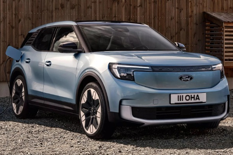 Hiện Ford Việt Nam cũng chưa lên tiếng và chưa thông báo kế hoạch phân phối mẫu xe này. Trên thực tế, mẫu xe này được ra mắt nhưng vẫn chưa mở bán trên toàn cầu, ít nhất phải tới giữa năm 2024 Explorer EV mới được tung ra thị trường. Nên khả năng xe ra mắt tại Việt Nam là rất ít.