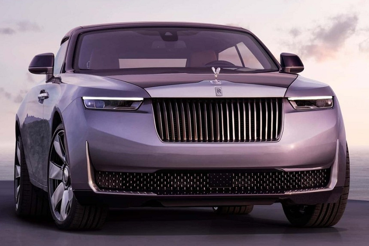 Những khu vực còn lại được sơn màu tím Amethyst đậm hơn. Màu tím nhạt được pha cả màu bạc trong khi màu tím đậm được trộn vảy màu xanh dương, đỏ và tím để tăng chiều sâu. Chưa hết, Rolls-Royce Amethyst Droptail còn được trang bị bộ vành nhôm đa chấu có đường kính lên đến 22 inch. 