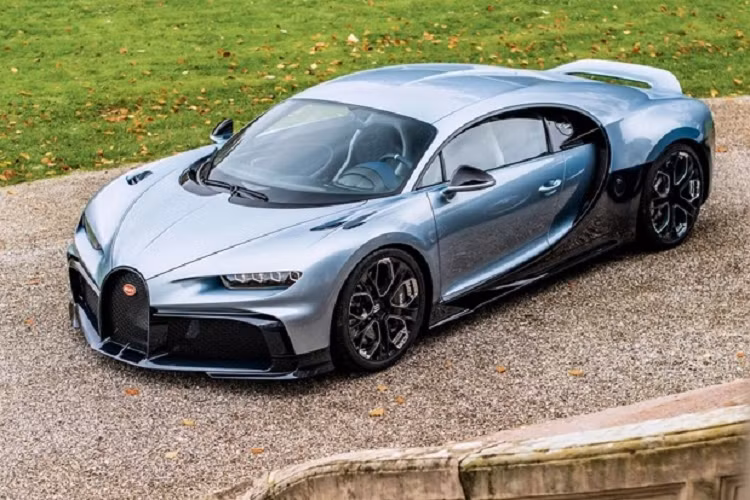 Từng nằm trong dự án sản xuất với số lượng lớn của hãng xe hiệu xuất cao nhưng cuối cùng mẫu xe Bugatti Chiron Profilee siêu hiếm đã được rút lại chỉ có duy nhất một chiếc trên toàn thế giới.