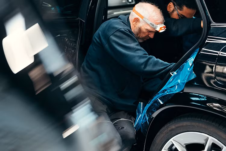 Hofele không đề cập đến hiệu suất được nâng cấp, nhưng nếu người dùng đang tìm kiếm một chiếc G-Class có khả năng khiến siêu xe khiếp sợ, hãng độ đối thủ Brabus cũng có một số phiên bản có thể làm người mua hài lòng.