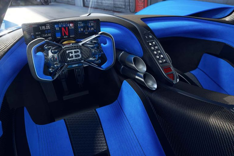Mặc dù có mức giá Bugatti Bolide siêu đắt đỏ như vậy, nhưng ngay từ ngày đầu ra mắt, tất cả xe đều đã được đặt mua. Mới đây Bugatti đã lần đầu công bố hình ảnh nội thất của Bolide.