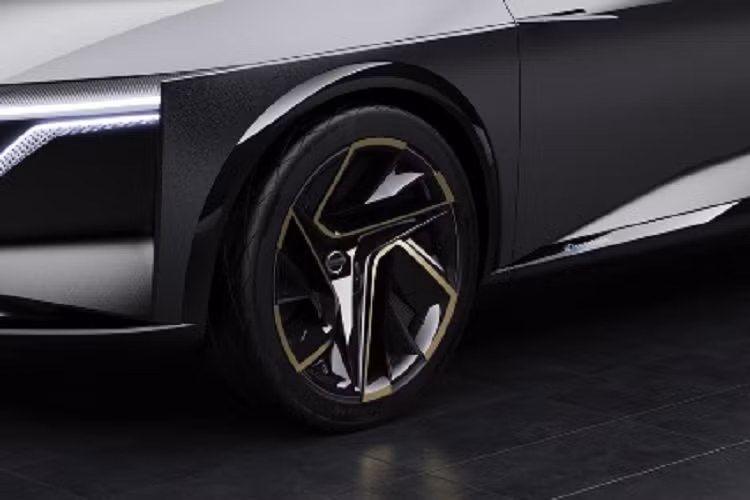 Được biết, Nissan Maxima đời mới sẽ được phát triển trên khung gầm CMF-EV giống mấu SUV điện Ariya. Đây cũng là khung gầm sẽ được sử dụng cho hàng loạt mẫu xe điện Nissan sẽ ra mắt từ nay tới 2030.