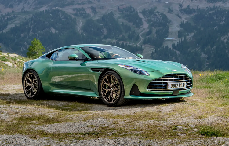 Aston Martin cai tien dong co V12 manh hon ca Ferrari 812 Superfast-Hinh-3