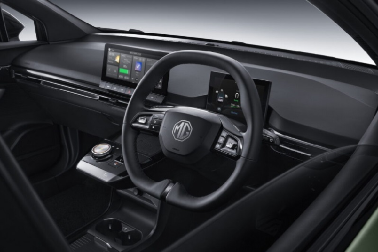 Cung cấp sức mạnh cho MG4 EV XPower 2023 là động cơ điện kép, gồm 150 kW ở phía trước và 170 kW ở phía sau, cho công suất kết hợp lên tới 429 mã lực và mô-men xoắn 600 Nm. Sức mạnh được truyền tới cả bốn bánh với sự trợ giúp của Hệ thống Kiểm soát Vào cua Chủ động, kết hợp bộ vi sai khóa điện tử với vectơ mô-men xoắn.