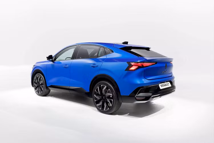 Mức giá xe Renault Rafale 2024 chưa được công bố, dự kiến xe sẽ được bán trên khắp châu Âu và một số thị trường chọn lọc khác bắt đầu từ mùa xuân năm 2024, bắt đầu với bản E-Tech hybrid tự sạc.