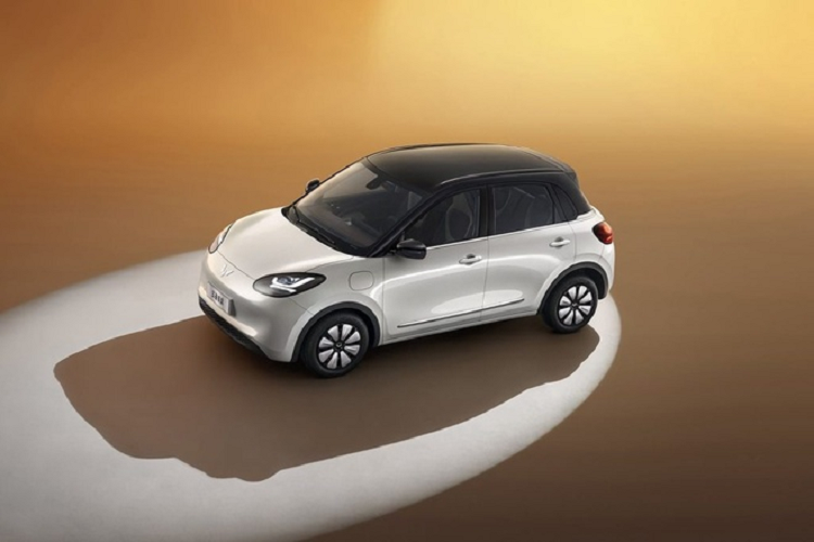 Dòng sản phẩm xe điện Wuling Bingo của Trung Quốc hiện cung cấp 7 cấu hình khác nhau, với mức giá từ 59.800 nhân dân tệ đến 84.800 nhân dân tệ, tương đương 193 triệu đồng đến 274 triệu đồng.