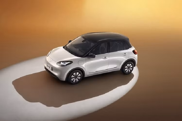 Dòng sản phẩm xe điện Wuling Bingo của Trung Quốc hiện cung cấp 7 cấu hình khác nhau, với mức giá từ 59.800 nhân dân tệ đến 84.800 nhân dân tệ, tương đương 193 triệu đồng đến 274 triệu đồng.