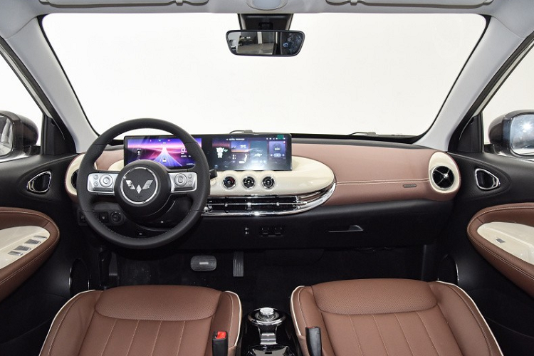 Cụ thể, vào ngày 1 tháng 7, SGMW đã công bố dữ liệu bán hàng cho các mẫu Wuling Bingo trong tháng 6, theo đó, hãng này chia sẻ đã ghi nhận doanh số 19.118 xe, tăng 6,1% so với tháng trước. Doanh số cộng dồn kể từ khi ra mắt của Wuling Bingo đạt con số ấn tượng 61.272 xe, trong đó, đây là tháng tăng mạnh nhất.