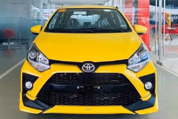  Toyota Wigo 2023 Toyota Wigo chưa bao giờ là mẫu xe bán chạy trong phân khúc xe hạng A tại Việt Nam. Tuy nhiên, Toyota Việt Nam vẫn quyết định đưa Wigo 2023 trở lại Việt Nam với động cơ đáp ứng tiêu chuẩn khí thải Euro 5. Dự kiến, Toyota Wigo 2023 tại Việt Nam tiếp tục là xe nhập khẩu nguyên chiếc từ Indonesia như trước.