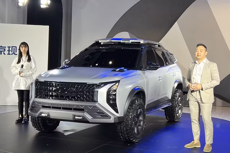 Hyundai Mufasa Adventure 2024 trinh lang - SUV co C cho dan choi off-road