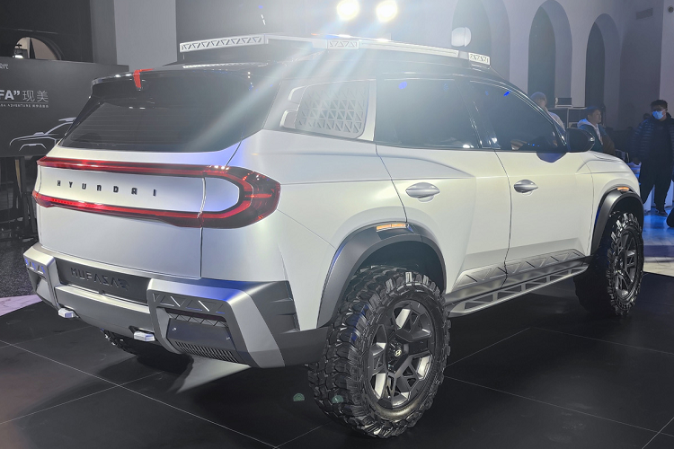 Rất có thể phiên bản thương mại của Hyundai Mufasa sẽ chính thức trình làng trong triển lãm Thượng Hải 2023 diễn ra vào tháng sau. Đến tháng 7 năm nay, xe sẽ bắt đầu được bán ra thị trường Trung Quốc.