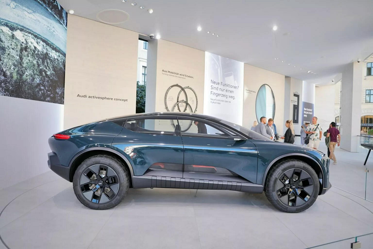 Kiểu dáng của xe điện Audi Activesphere có lẽ sẽ là yếu tố khiến chiếc xe này được bàn luận nhiều khi xuất hiện bản thương mại. Tuy nhiên, với phong cách mới này, cùng với các tính năng thực tế ảo tương lai lại giúp Audi Activesphere trở thành điều gì đó khiến ngành ô tô suy ngẫm. Tuy không chắc chắn sẽ đưa mẫu xe này đi vào sản xuất thương mại, Audi vẫn có thể sử dụng những ý tưởng được đánh giá cao để ứng dụng vào các mẫu xe khác.