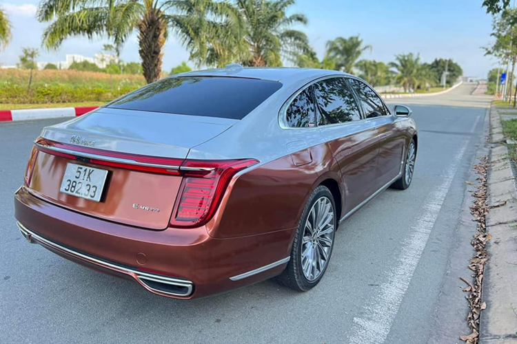 Thứ 2 là động cơ tăng áp V6 3.0L cho công suất 283 mã lực và mô-men xoắn 400Nm, cho phép xe tăng tốc 0-100 km/h trong 7,1 giây. Cả 2 động cơ đều đi kèm hộp số tự động DCT 7 cấp và hệ dẫn động cầu sau.