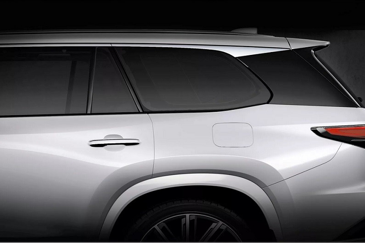 Trên mặt táp-lô của Lexus TX 2024 có vẻ sẽ xuất hiện màn hình cảm ứng trung tâm 14 inch tương tự nhiều mẫu crossover cùng thương hiệu. Màn hình này đi kèm 2 núm xoay ở hai bên để chỉnh điều hòa.