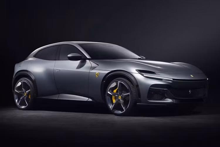 Chưa hết, còn có vấn đề về các tính năng tùy chọn bổ sung cho chiếc SUV Purosangue từ màu sơn, mâm, carbon, nội thất sẽ khiến 1 chiếc xe Ferrari Purosangue có giá xuất xưởng hơn 500.000 đô la.