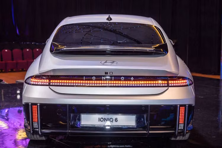 Hyundai Ioniq 6 tu 1,5 ty dong tai Dong Nam A, co ve Viet Nam?-Hinh-4