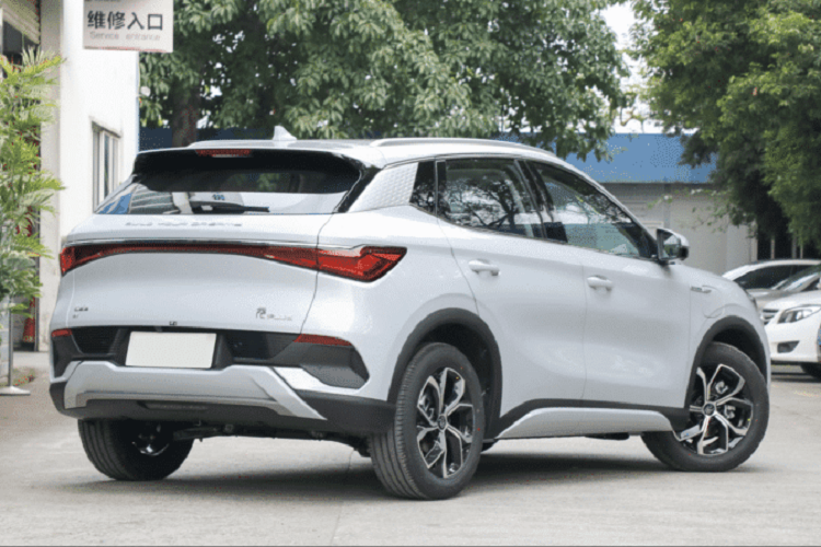 Trong 2 báo cáo mới đây về doanh số các xe điện bán chạy nhất ở Thái Lan và Israel, thật sự bất ngờ khi SUV điện BYD Atto 3 đã vượt mặt nhiều "đại gia" trong ngành xe điện ở Trung Quốc cũng như trên thế giới để giữ ngôi quán quân xe điện bán chạy nhất.