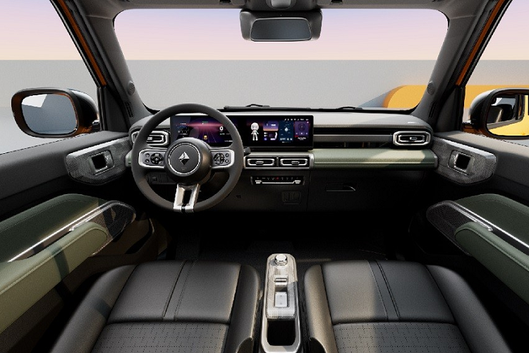 "Trái tim" của Baojun Yep là mô-tơ điện nằm trên cầu sau, mạnh 68 mã lực và 140 Nm. Mô-tơ điện đi kèm cụm pin 28,1 kWh, mang đến quãng đường di chuyển 303 km sau một lần sạc đầy pin, theo chu trình thử nghiệm tại Trung Quốc.