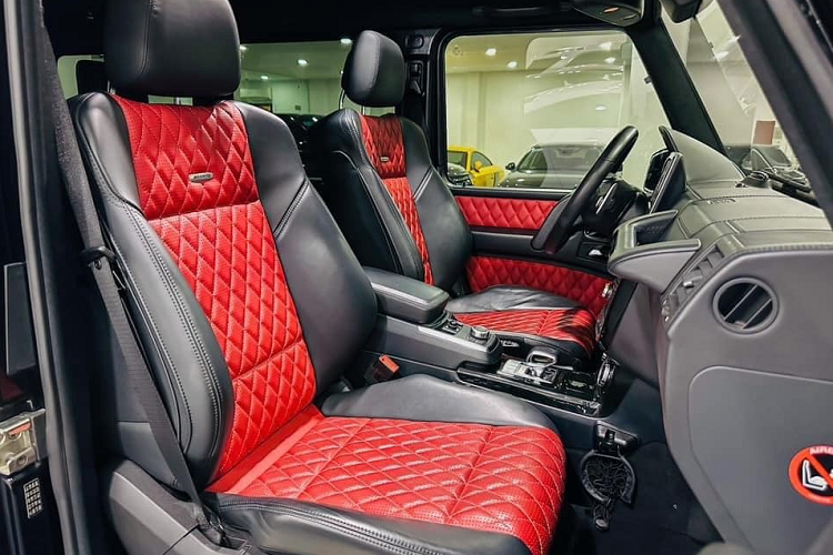 Ban đầu, những chiếc xe SUV hạng sang Mercedes-Benz G63 AMG đời 2014 có giá bán chính hãng trên 7 tỷ đồng, vì thế, qua nhiều năm, giá trị của xe sẽ giảm xuống tùy theo tình trạng sức khỏe của xe nhưng riêng chiếc xe Mercedes-Benz G63 AMG mang siêu biển ngũ quý 9 thì lại tăng giá.