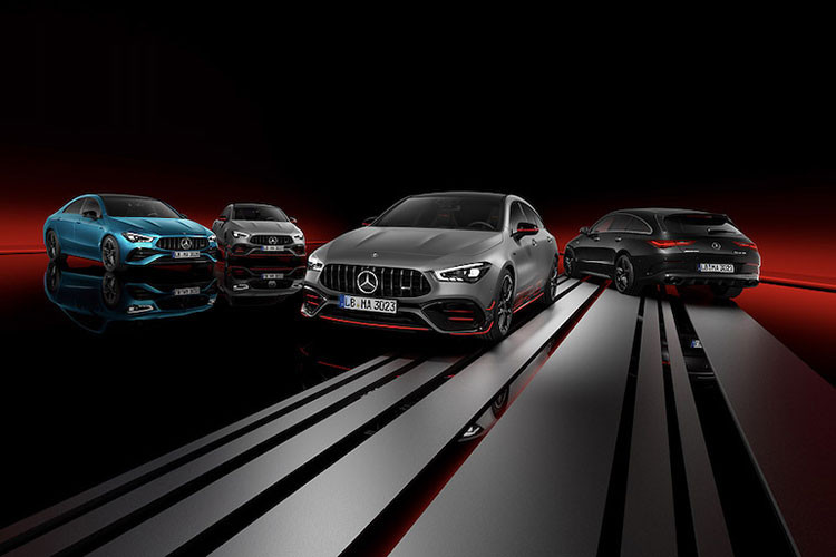 Ngoài ra, nội thất xe cũng được trang trí bằng gỗ bồ đề màu nâu có sẵn. Vô-lăng được cập nhật có hai nan xếp chồng lên nhau ở vị trí 3 và 9 giờ...