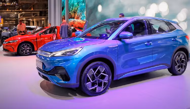 BYD sap vao Viet Nam dat doanh so 1,25 trieu xe nua dau 2023-Hinh-2