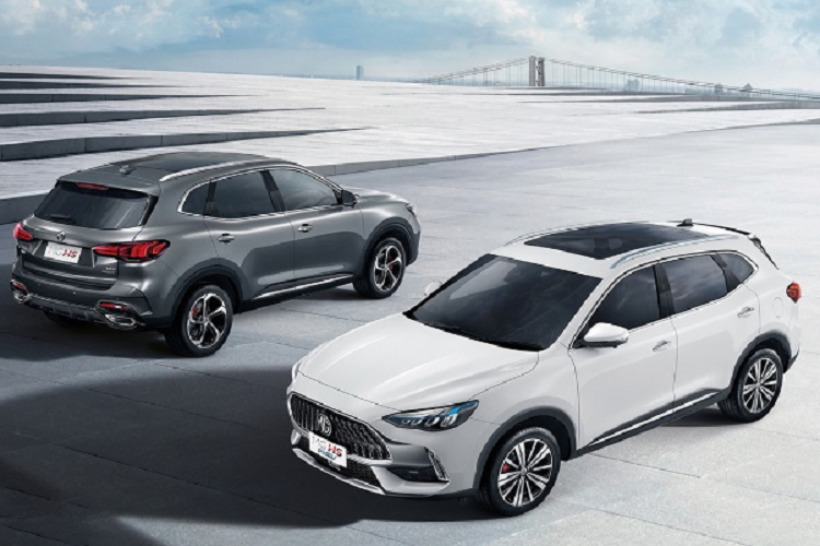 So với phiên bản tiền nhiệm từng ra mắt tại Việt Nam, mẫu xe SUV MG HS 2023 có ngoại hình thể thao hơn, mang đậm từ thiết kế cho đến trang bị mới của thương hiệu MG, tương tự người anh em MG5.