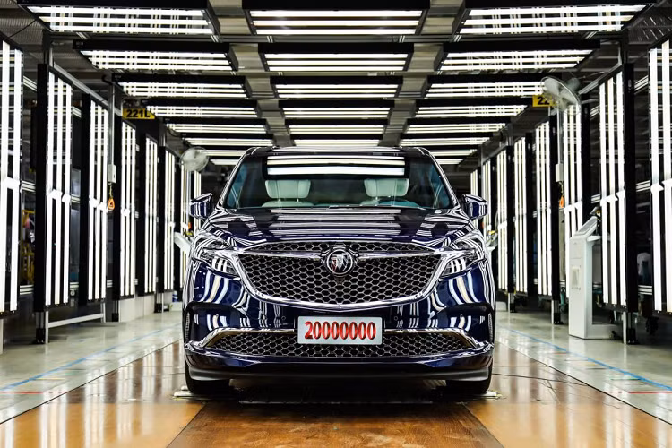 Ngoài ra, mẫu sedan điện thuần Buick Velite 6 phiên bản 430 km đã được ra mắt vào cuối tháng 8. Hiện tại, có ba mẫu xe được rao bán với mức giá dao động từ 112.800-168.900 nhân dân tệ.