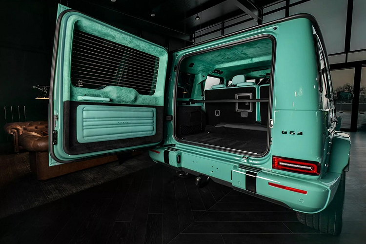 Ngoài bản nâng cấp này, Carlex Design từng giới thiệu không ít bản nâng cấp đặc biệt cho Mercedes-AMG G63 như Yatching Edition, Racing Edition hay 40th Anniversary Edition.