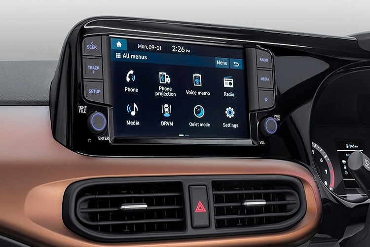 Thứ hai là động cơ chạy bằng khí nén thiên nhiên CNG với dung tích 1.2L, sản sinh công suất tối đa 69 mã lực và mô-men xoắn cực đại 92,5 Nm. Động cơ này đi với hộp số sàn 5 cấp.