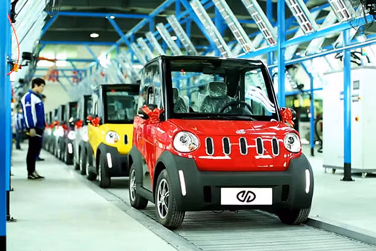 Tại Đức, nơi không có giới hạn tốc độ trên đường, liệu họ cũng thích xe điện tốc độ thấp như Jiayuan Lingzu - tuy nhiên, đây có thể là một giải pháp mới cho những người thích lái xe trong đô thị hoặc mua sắm gần... Mức giá xe Jiayuan Lingzu 2024 chưa công bố tại Đức, nhưng chắc chắn sẽ bán ra siêu rẻ.