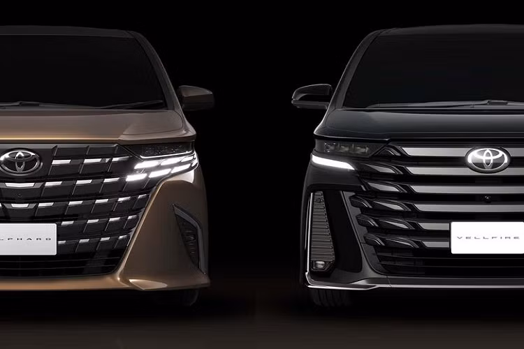 Thứ hai là hệ truyền động hybrid với máy xăng Dynamic Force 4 xi-lanh có mã A25A-FXS, dung tích 2.5L, hút khí tự nhiên, sản sinh công suất tối đa 188 mã lực tại tua máy 6.000 vòng/phút và mô-men xoắn cực đại 236 Nm tại dải tua máy 4.300 - 4.500 vòng/phút. Động cơ đi kèm với mô-tơ điện 5NM mạnh 180 mã lực và 270 Nm nằm trên cầu trước cùng hộp số e-CVT. Tổng cộng, xe có công suất tối đa 247 mã lực và hệ dẫn động cầu trước.