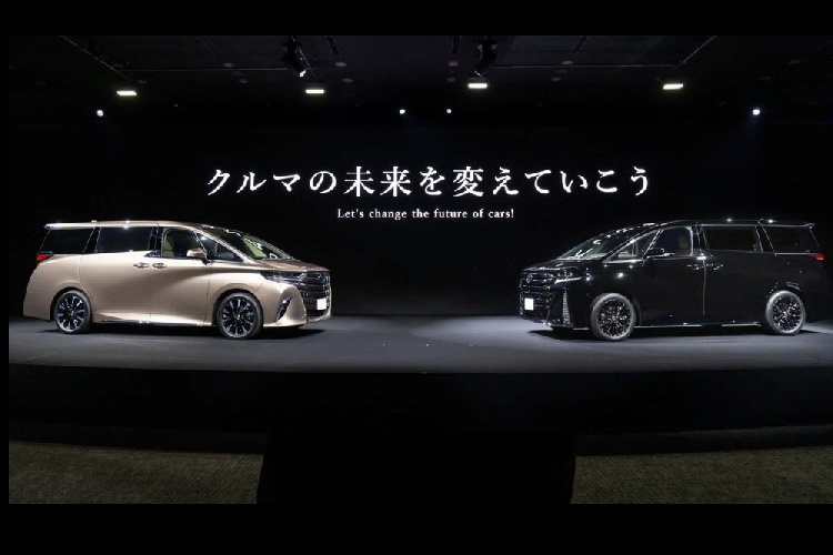 Ở thế hệ mới, mẫu xe MPV hạng sang Toyota Vellfire có 2 phiên bản là Z và Executive Lounge với giá bán dao động từ 6,55 - 8,92 triệu Yên (khoảng 1,08 - 1,47 tỷ đồng). Trong khi đó, con số tương ứng của Toyota Alphard mới là từ 4,72 - 8,72 triệu Yên (khoảng 779 triệu đến 1,44 tỷ đồng).