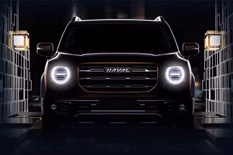 Mẫu xe SUV Haval H5 2023 sở hữu chiều dài 5.190 mm, chiều rộng 1.905 mm, chiều cao 1.835 mm và chiều dài cơ sở 3.140 mm. So với mẫu xe bán tải King Kong Cannon, mẫu SUV này ngắn hơn đáng kể.