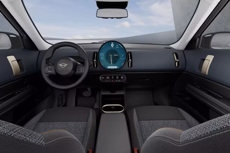 Thiết lập này cho phép chiếc crossover tăng tốc 0-100 km/h trong 8,3 giây, trước khi đạt tốc độ tối đa 212 km/h. Mẫu xe này có mức tiêu thụ nhiên liệu hỗn hợp 6,1 lít/100 km.